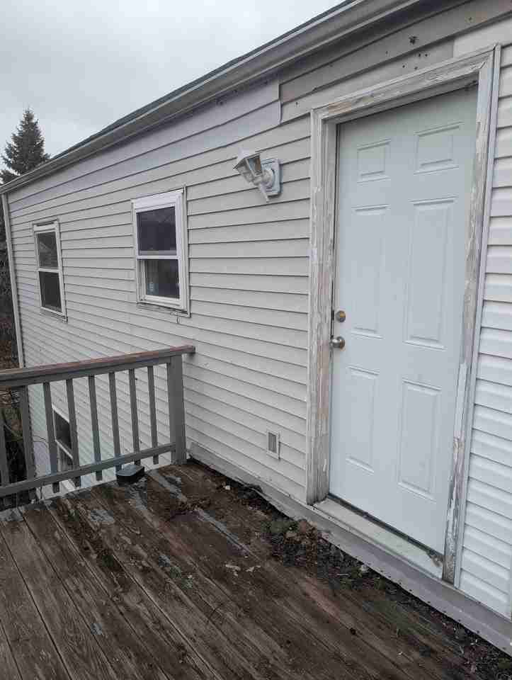 696 Hopkins St #2 - Photo 3 of 5