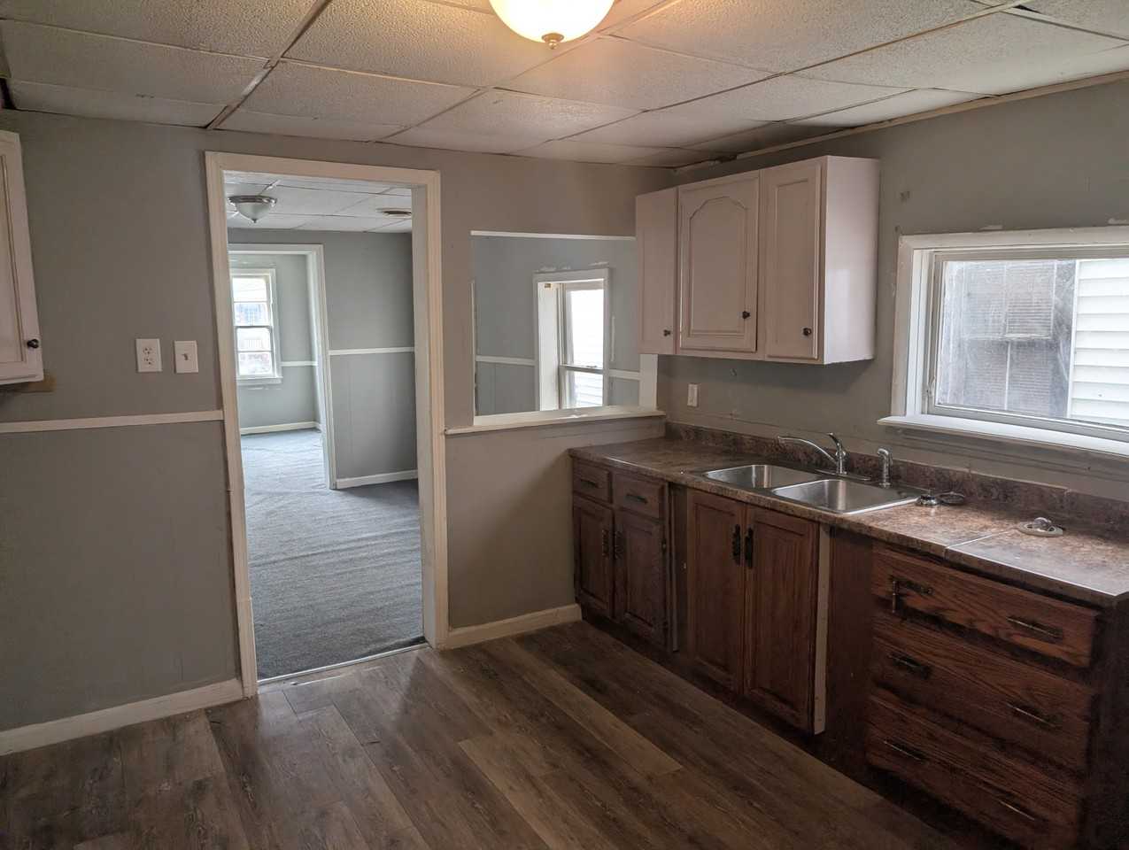 47 Lester St - Photo 3 of 4