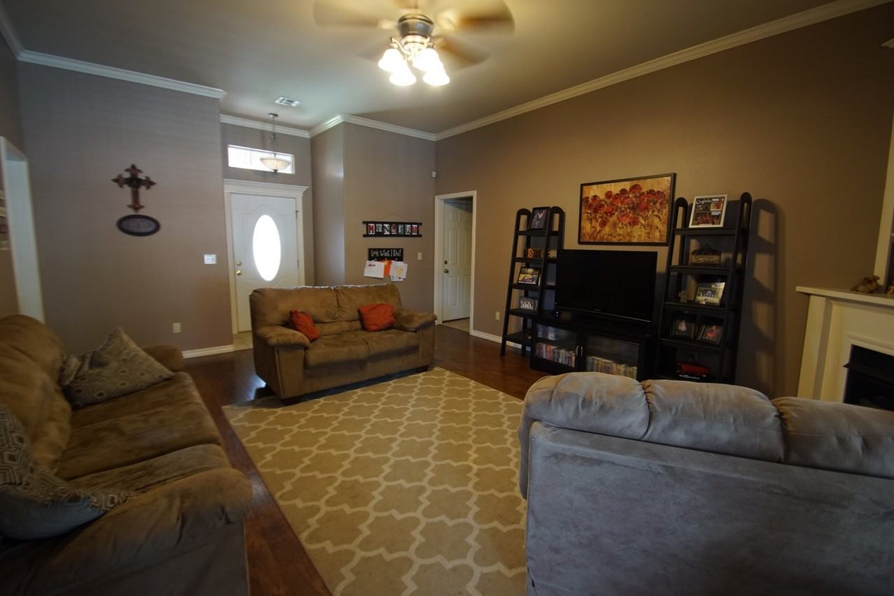 4004 Rosewood Pl #NA - Photo 2 of 8