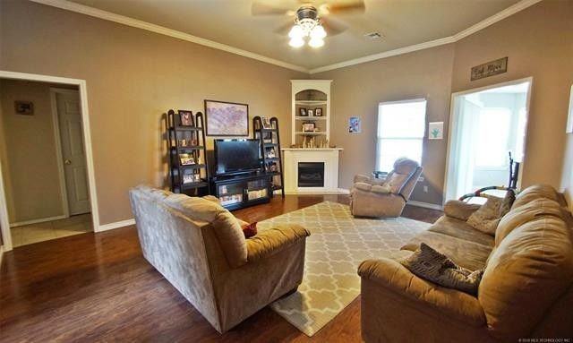 4004 Rosewood Pl #NA - Photo 3 of 8