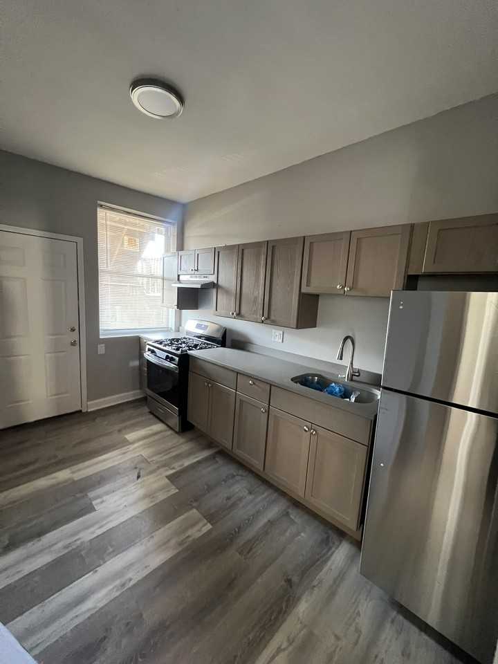 3658 S Indiana Ave #2S - Photo 5 of 15