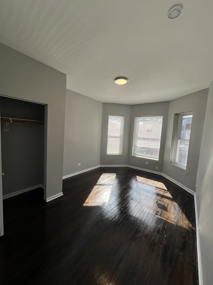 3658 S Indiana Ave #2S - Photo 6 of 15