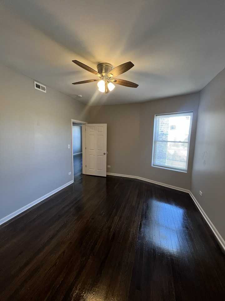 3658 S Indiana Ave #2S - Photo 7 of 15