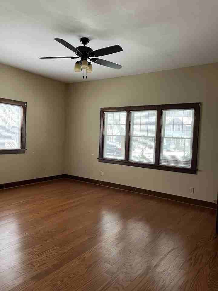 518 S 8th St #1 - Photo 2 of 6