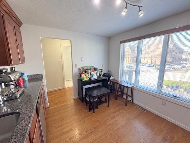 195 Copeland St #B - Photo 7 of 20