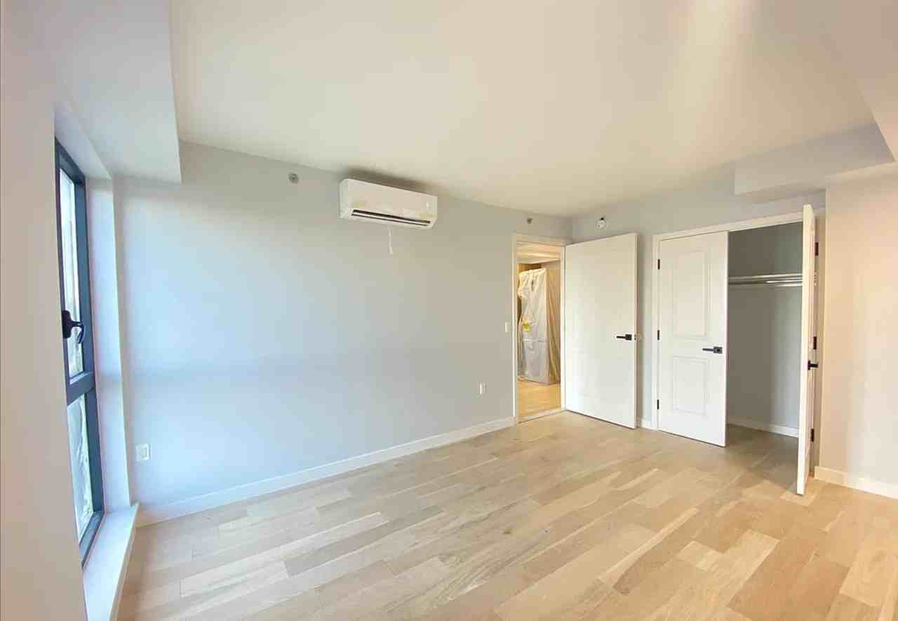 37 32 89th St #2A - Photo 3 of 5