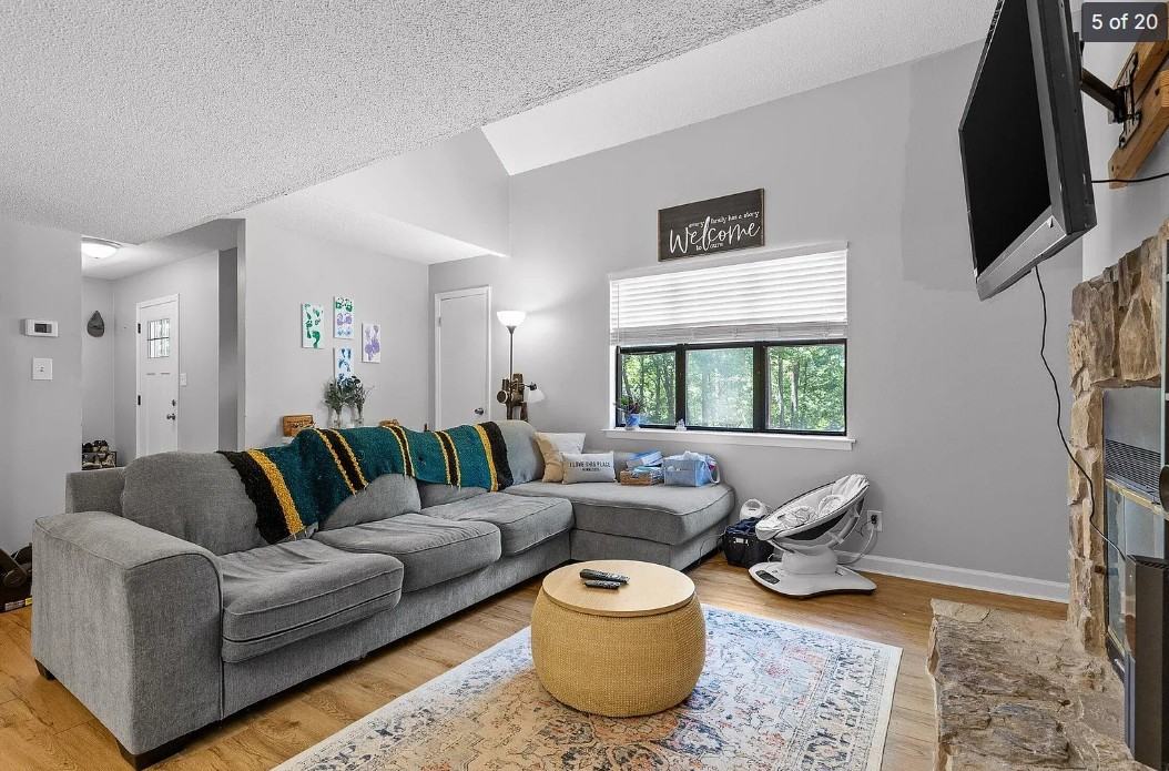 3222 Joselin Ln #B - Photo 4 of 8