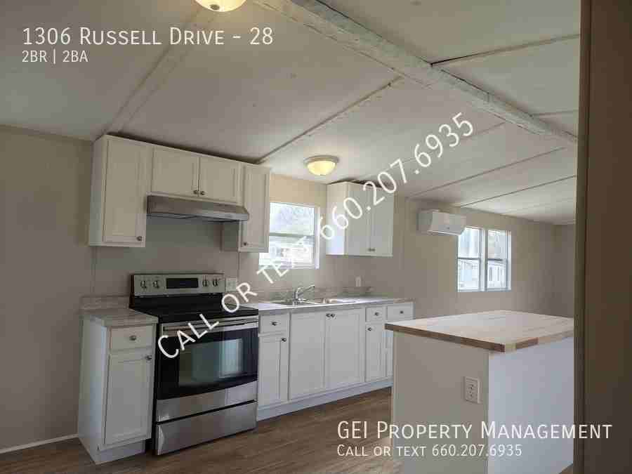 1306 Russell Dr #28 - Photo 2 of 9