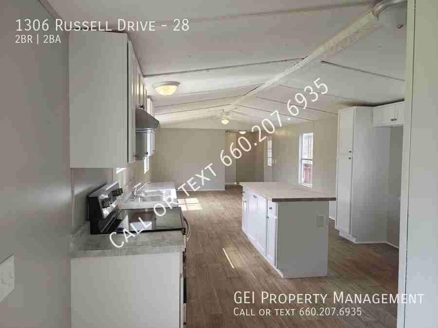 1306 Russell Dr #28 - Photo 3 of 9