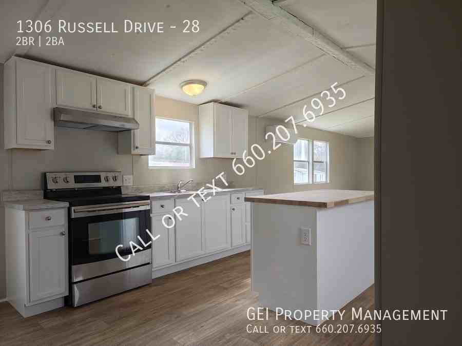 1306 Russell Dr #28 - Photo 4 of 9