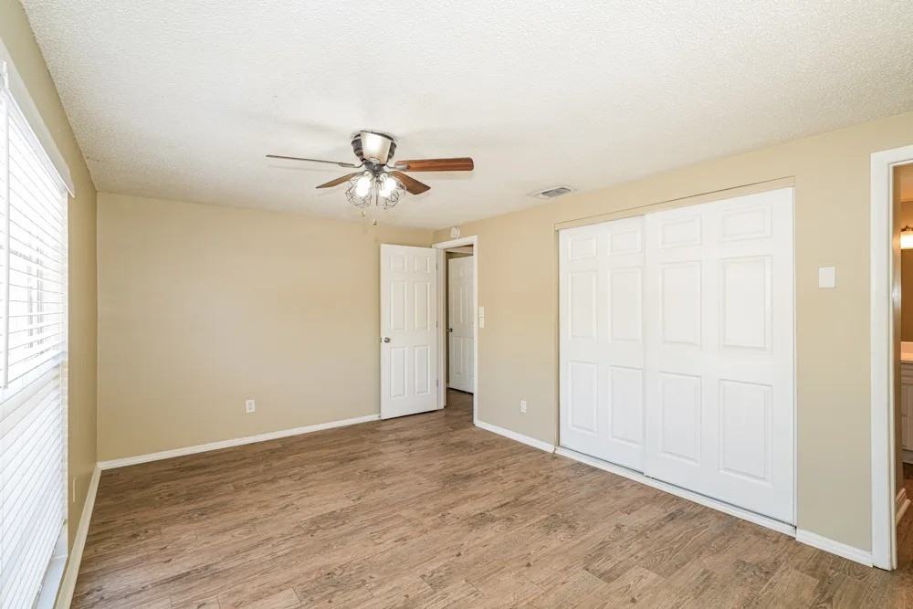 6403 Regatta Ct #NA - Photo 5 of 7