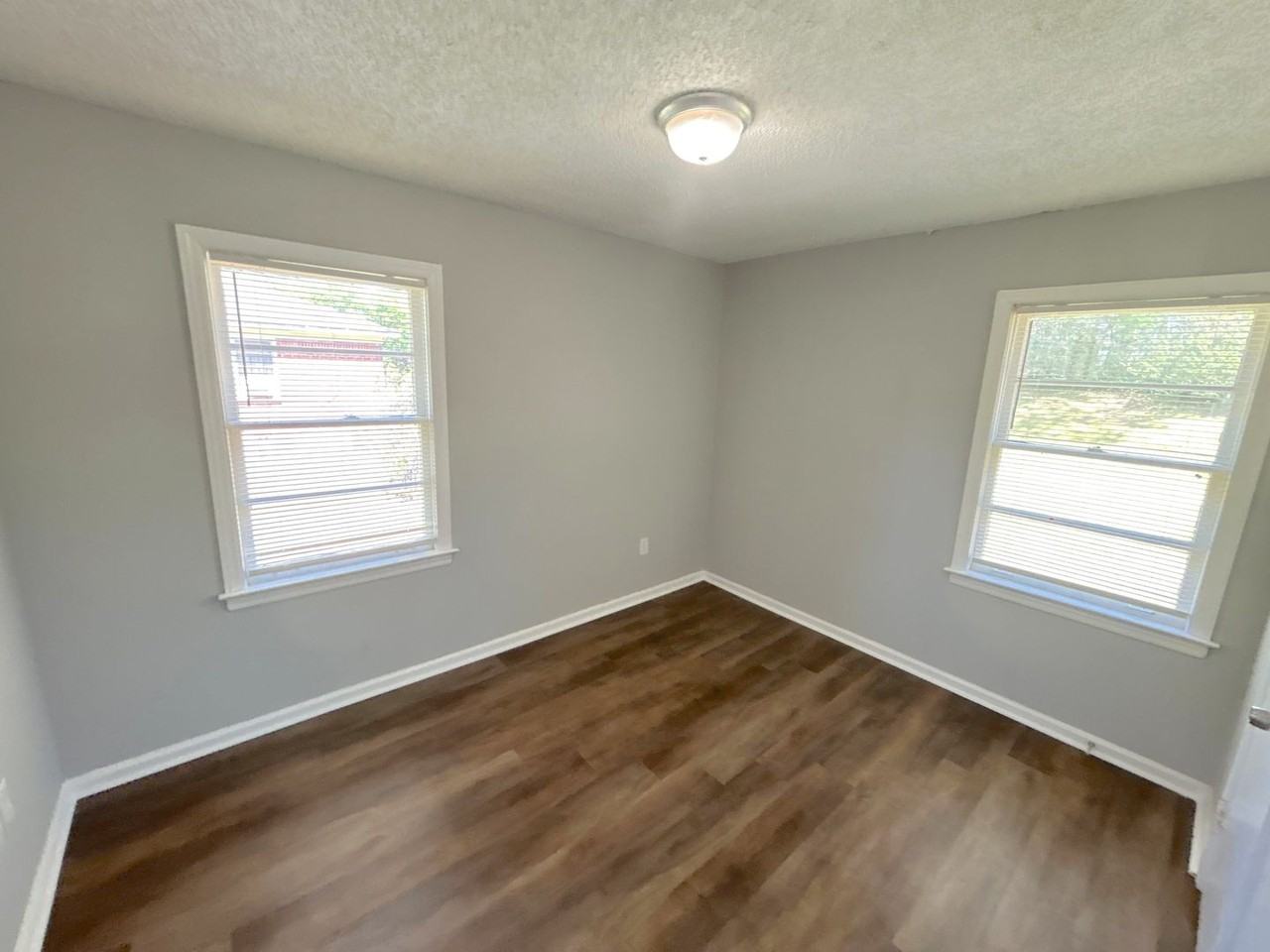 3430 Shiloh Dr - Photo 3 of 11