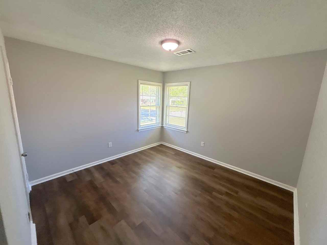 3430 Shiloh Dr - Photo 4 of 11