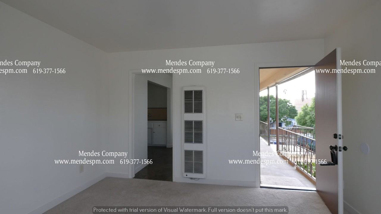 939 Hoover Ave - Photo 6 of 16