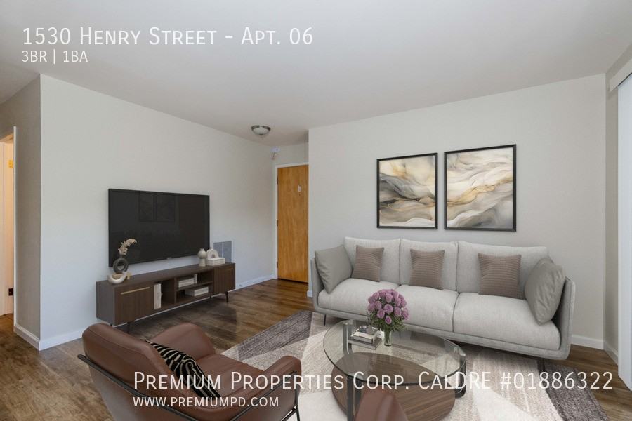 1530 Henry St #06 - Photo 4 of 25