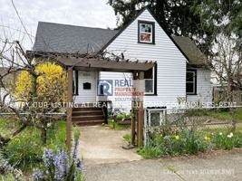 featured image of 8104 Se 72nd Ave #B