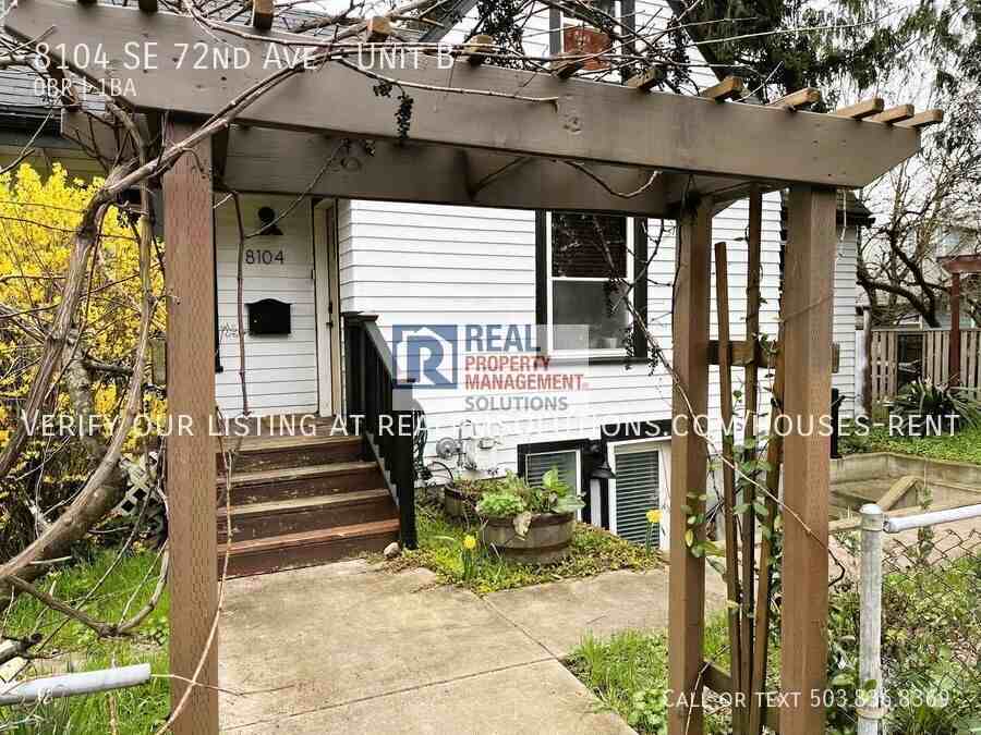 8104 Se 72nd Ave #B - Photo 2 of 27