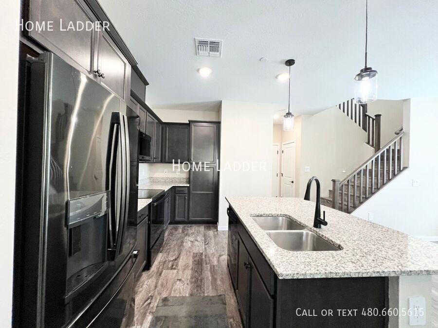 779 E Doral Ave #101 - Photo 6 of 27