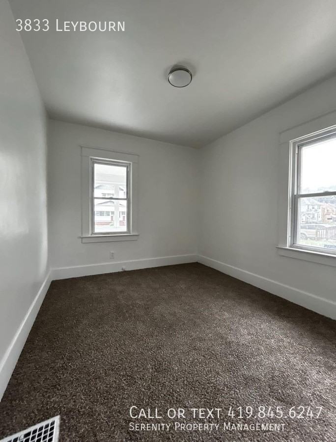 3833 Leybourn Ave - Photo 4 of 5