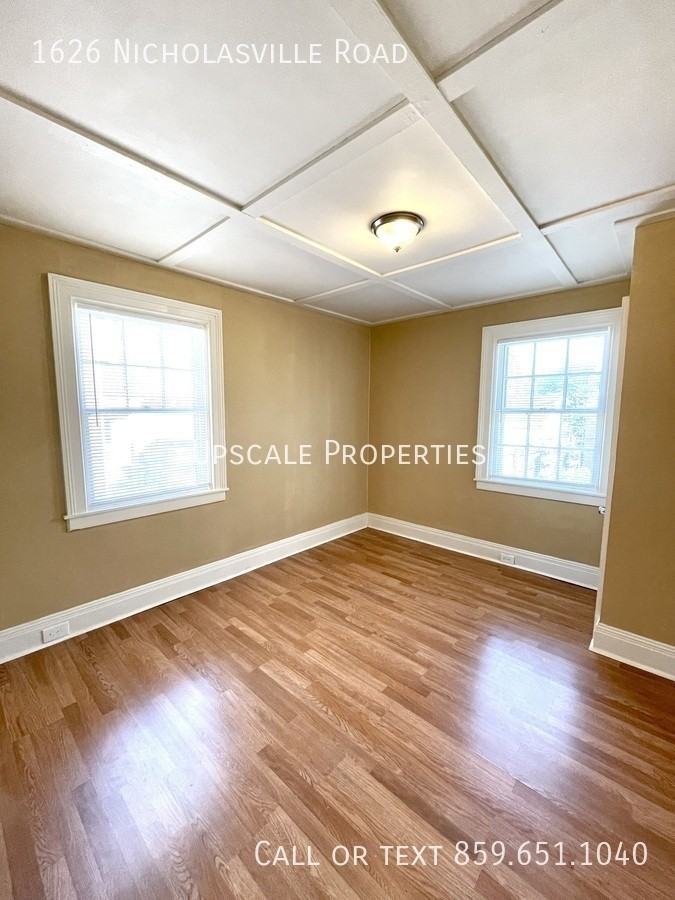 1626 Nicholasville Rd - Photo 7 of 16