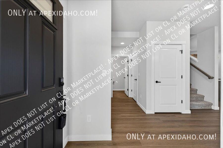 405 N Fritts Ave - Photo 3 of 42