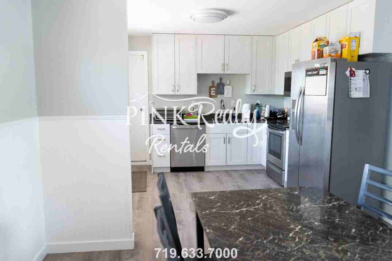 54 Hayes Dr - Photo 6 of 30