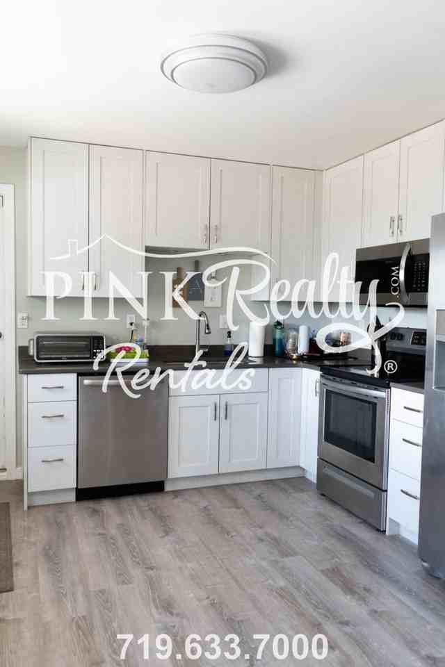 54 Hayes Dr - Photo 7 of 30