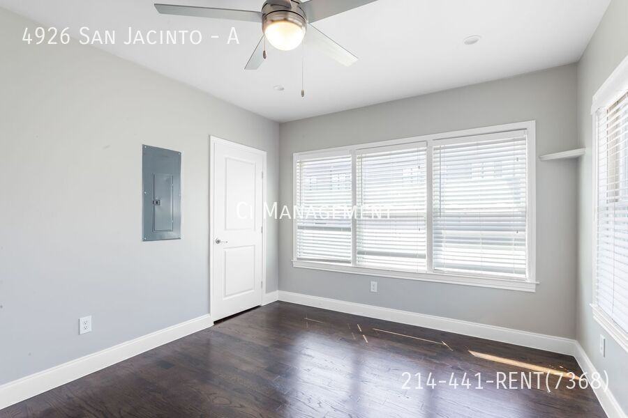 4926 San Jacinto St #A - Photo 5 of 15