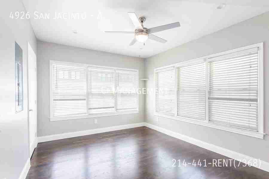 4926 San Jacinto St #A - Photo 7 of 15