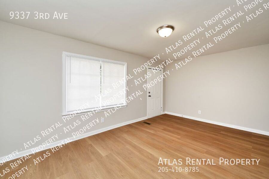 9337 3rd Ave - Photo 5 of 18