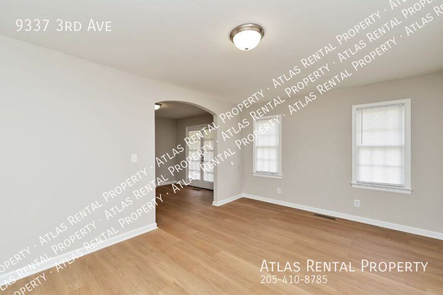 9337 3rd Ave - Photo 7 of 18