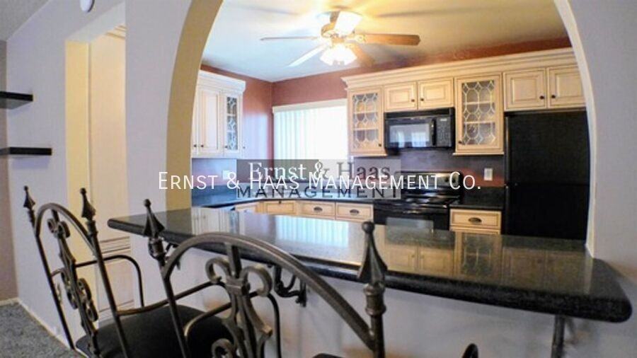 640 E Carson St #5 - Photo 4 of 18