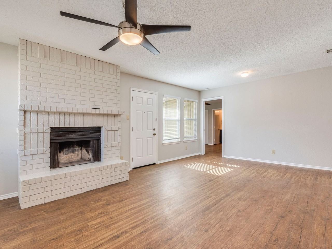 1110 Hyridge St - Photo 2 of 37