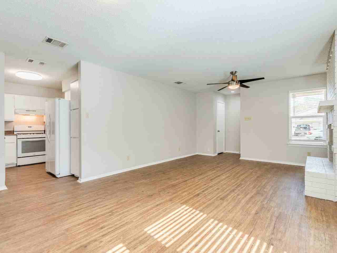 1110 Hyridge St - Photo 4 of 37