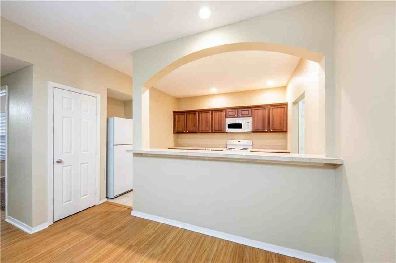 2809 E 22nd St #B - Photo 7 of 23