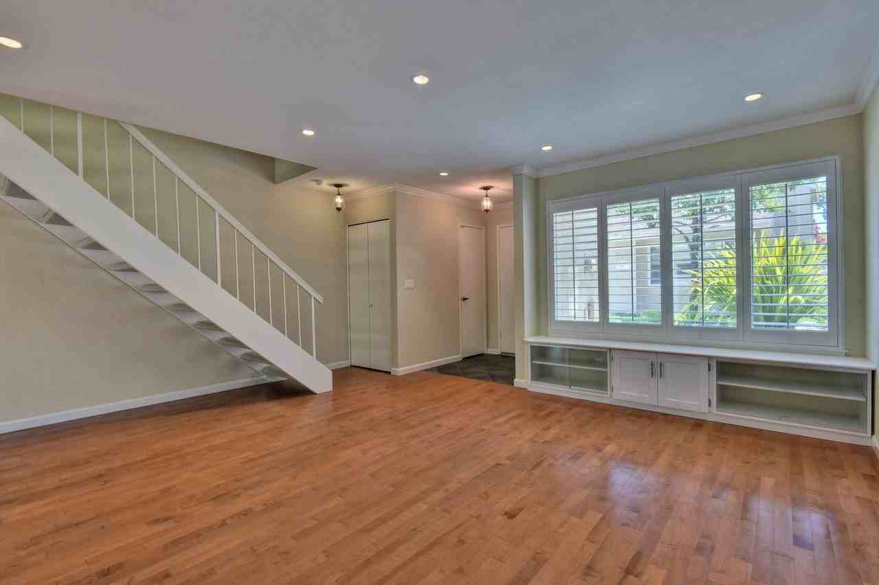 1225 Picasso Dr - Photo 2 of 22