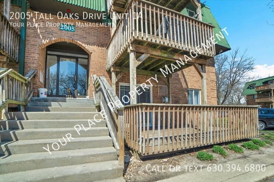 2005 Tall Oaks Dr Apt 1a - Photo 2 of 25
