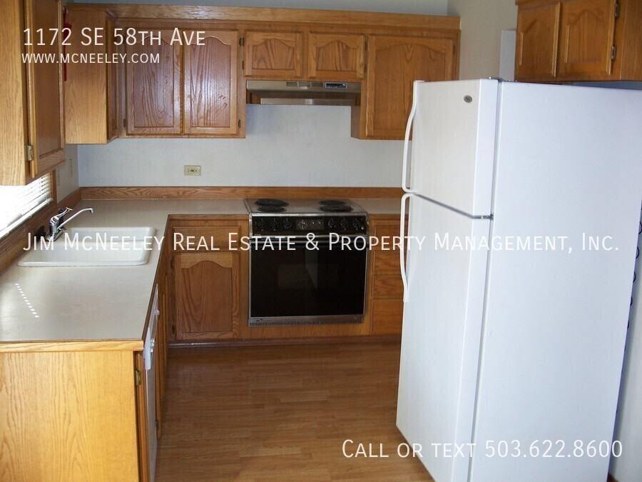 1172 Se 58th Ave - Photo 4 of 9