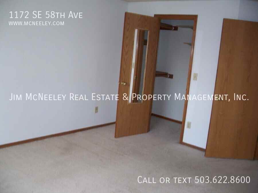 1172 Se 58th Ave - Photo 7 of 9