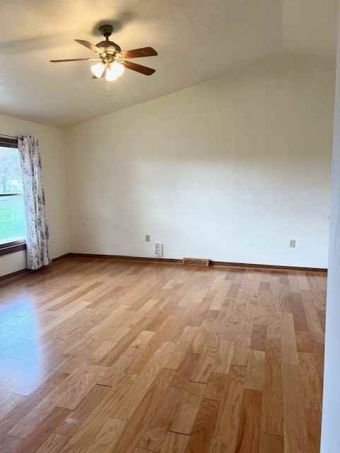 1620 18th St Se #NA - Photo 4 of 26