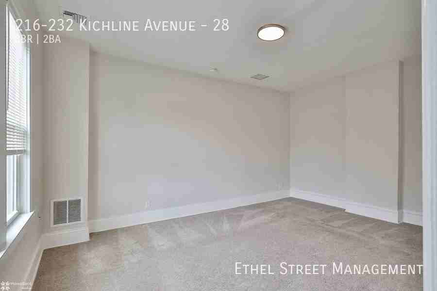 216 Kichline Ave #28 - Photo 4 of 50