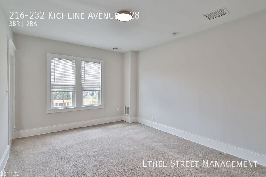 216 Kichline Ave #28 - Photo 6 of 50