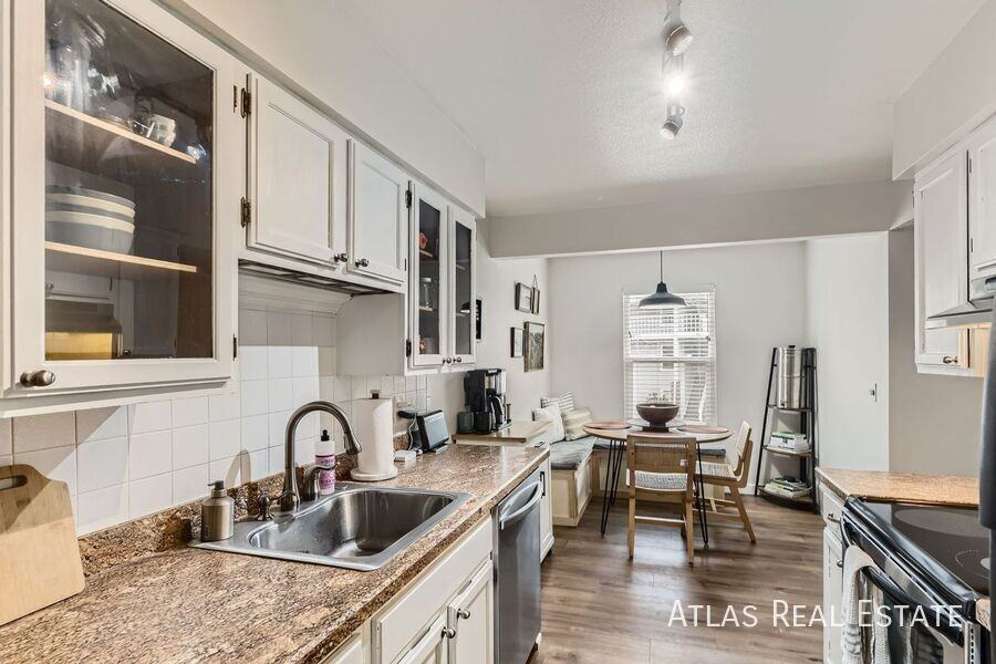 3141 S Tamarac Dr #E202 - Photo 6 of 28