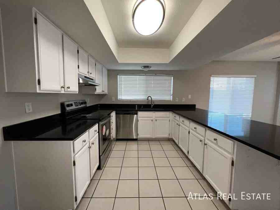 4145 W Bluefield Ave - Photo 3 of 30