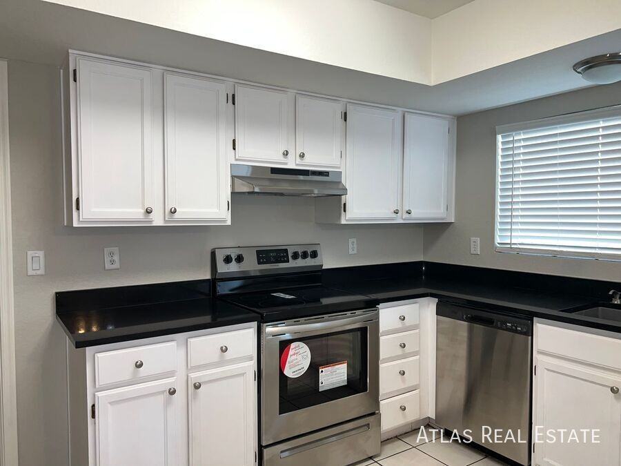 4145 W Bluefield Ave - Photo 4 of 30