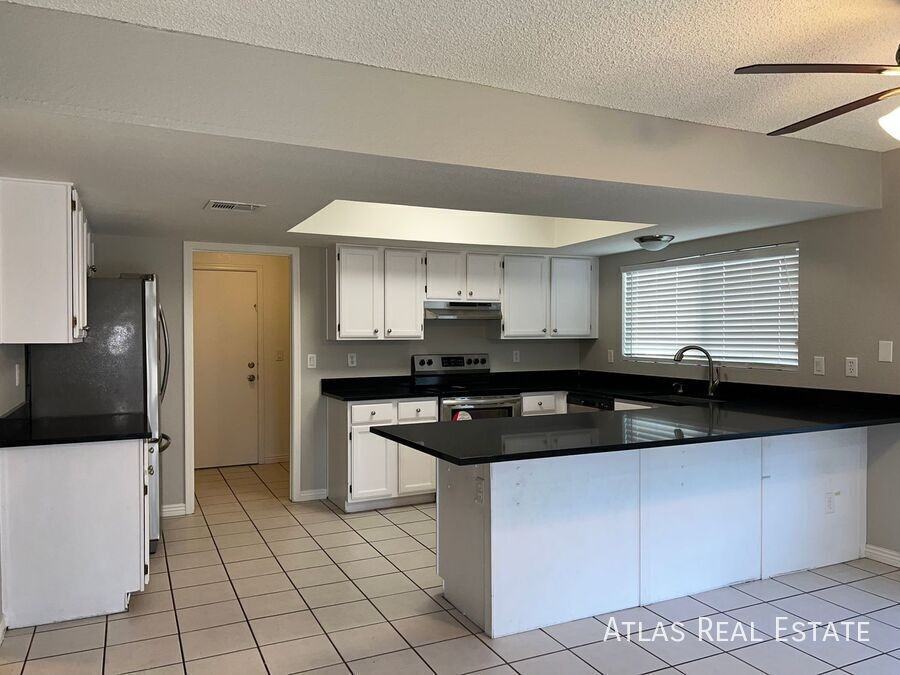 4145 W Bluefield Ave - Photo 6 of 30