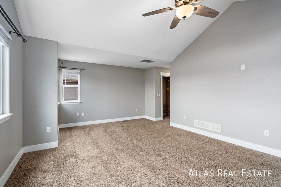 893 Shirttail Peak Ct - Photo 6 of 27