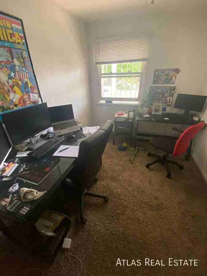 1526 Lowell Blvd - Photo 5 of 10