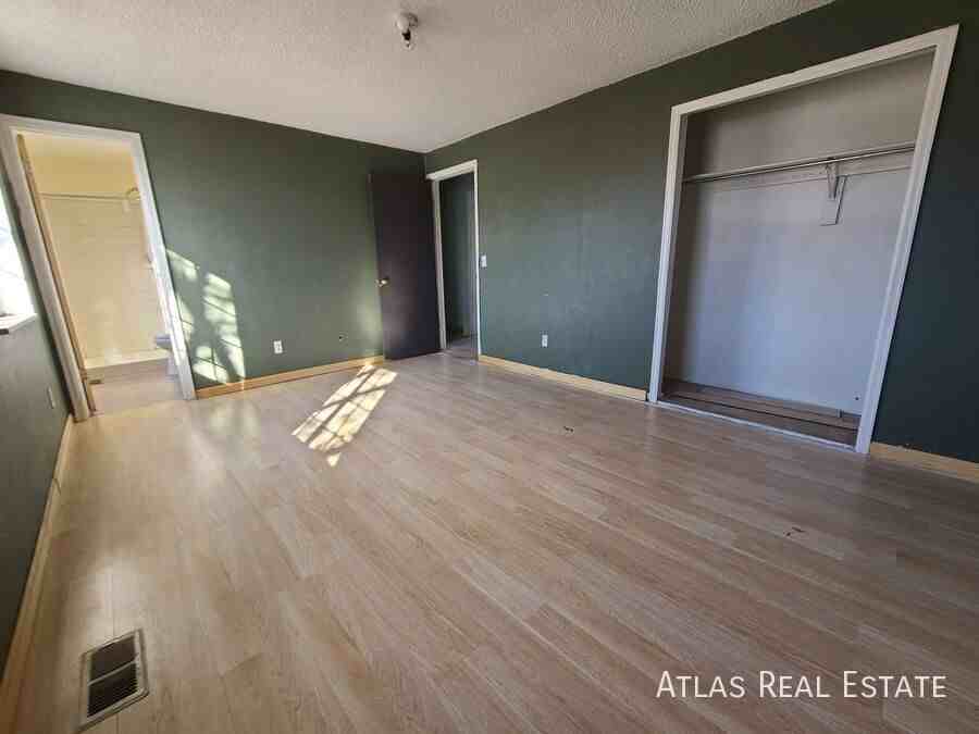 9327 W Nova Ave - Photo 5 of 6