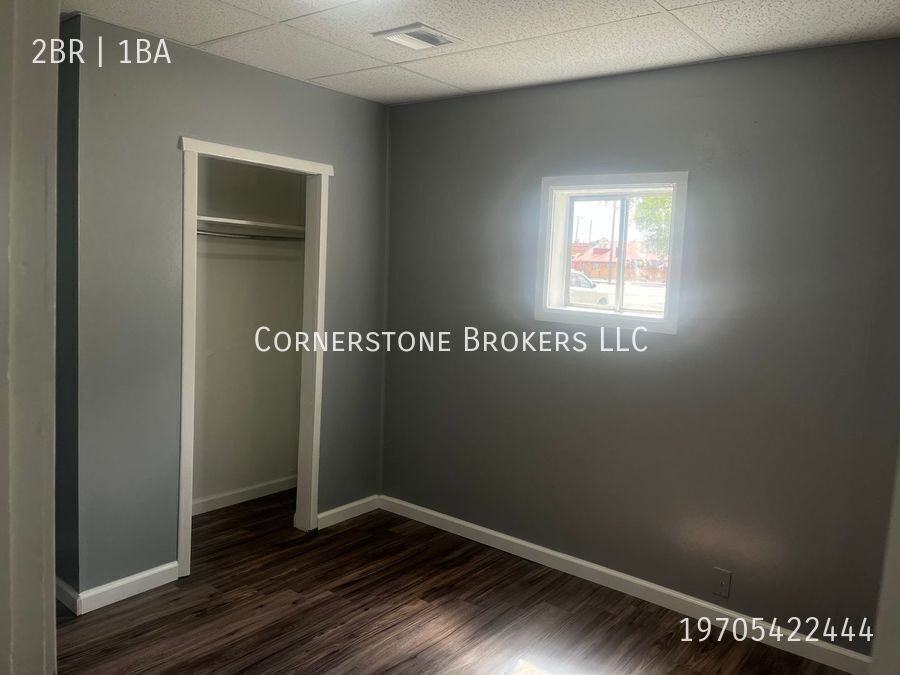 215 Edmunds St - Photo 4 of 7